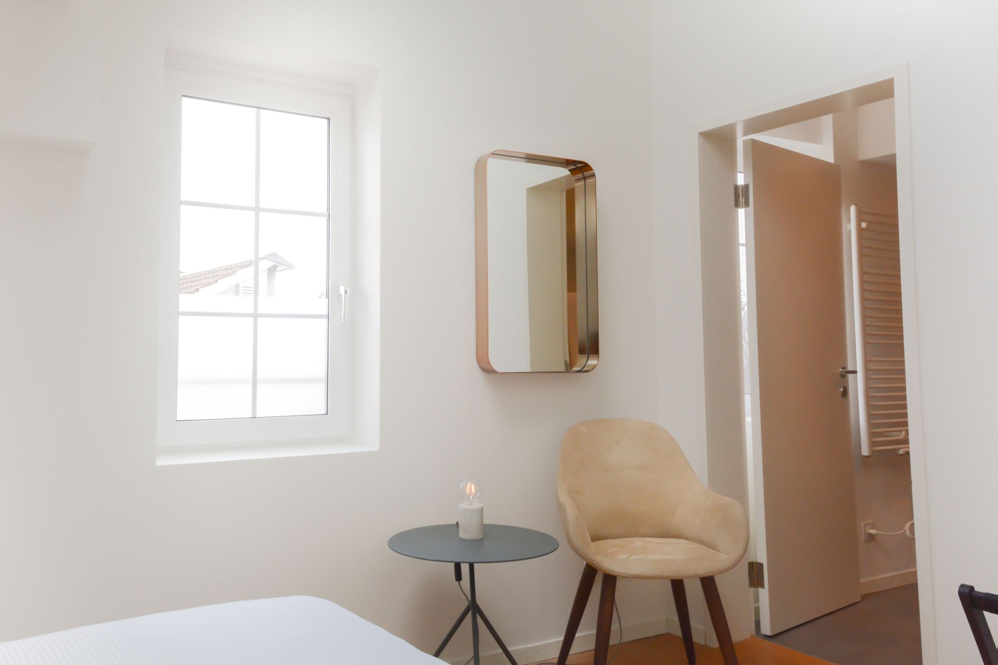 Фото Airhome Limmatquai River View Apartment