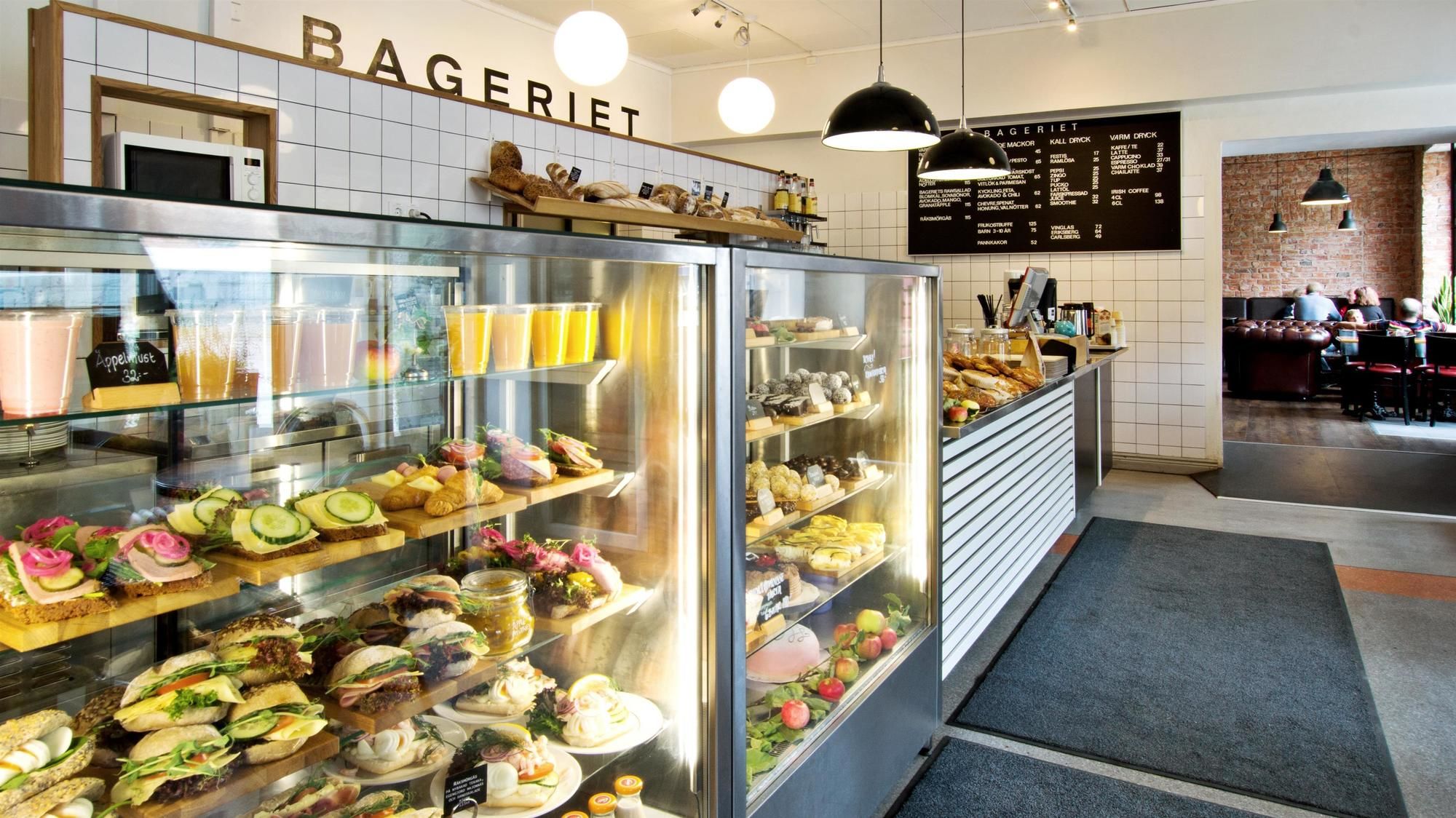 Фото Hotel Bishops Arms Strängnäs