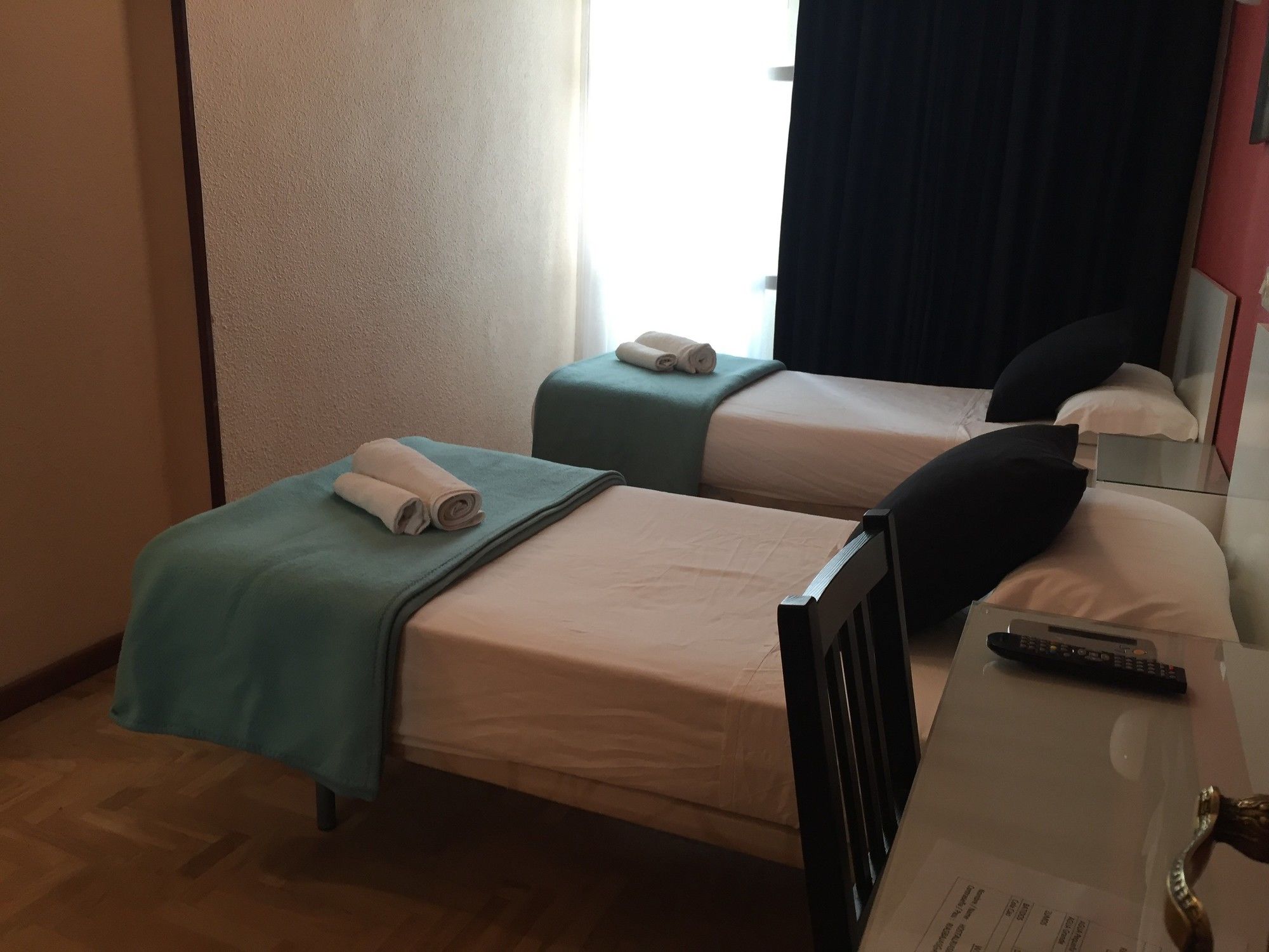 Фото Hostal Rias Bajas