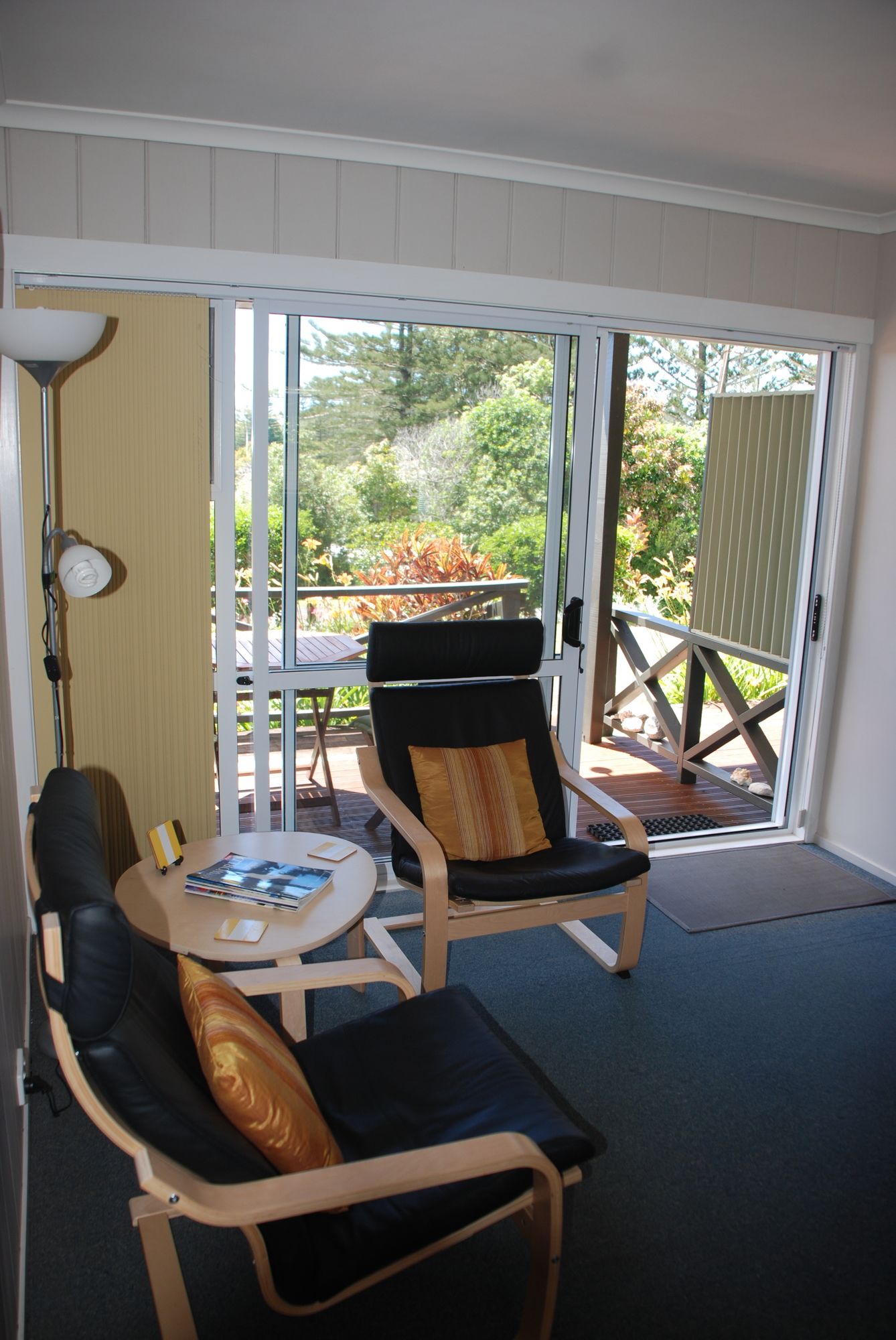 Фото Cascade Garden Apartments