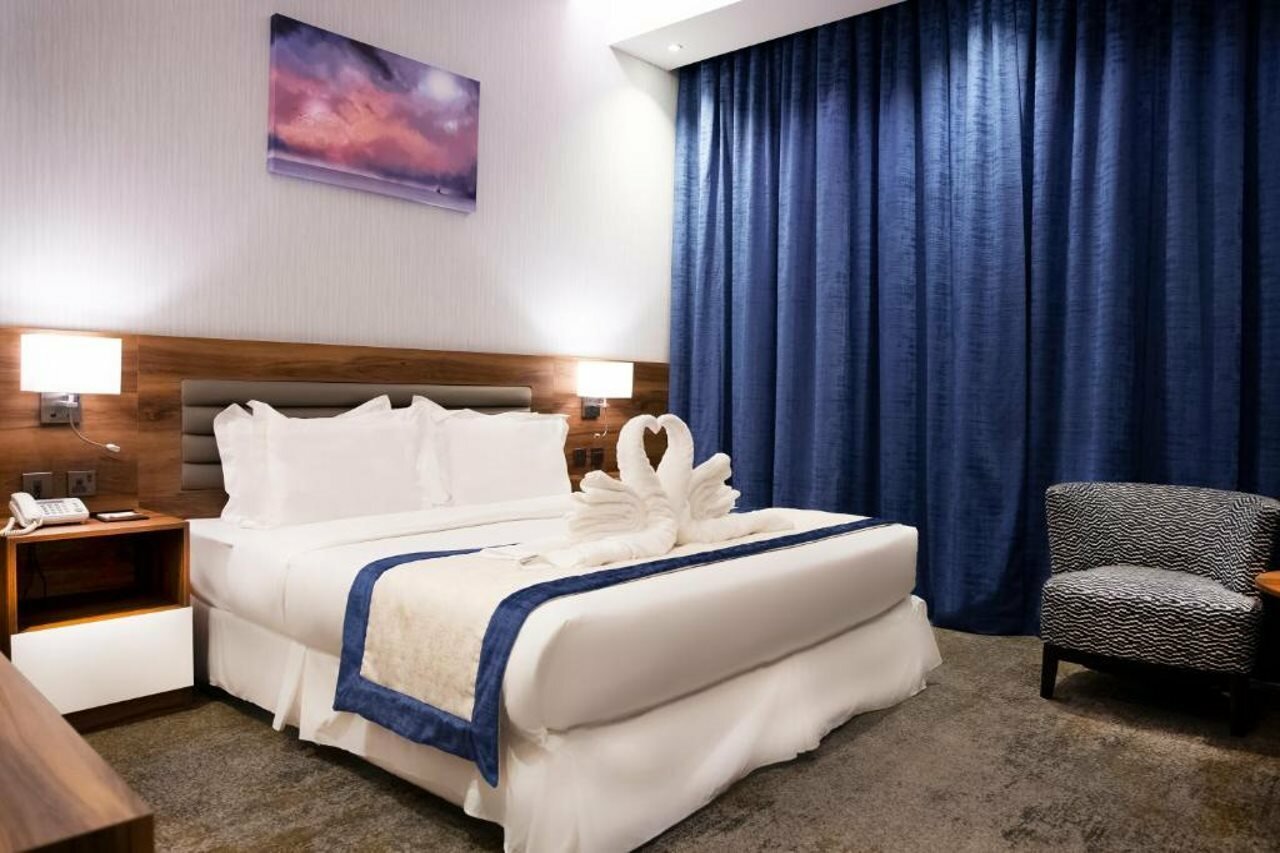 Фото отеля 2