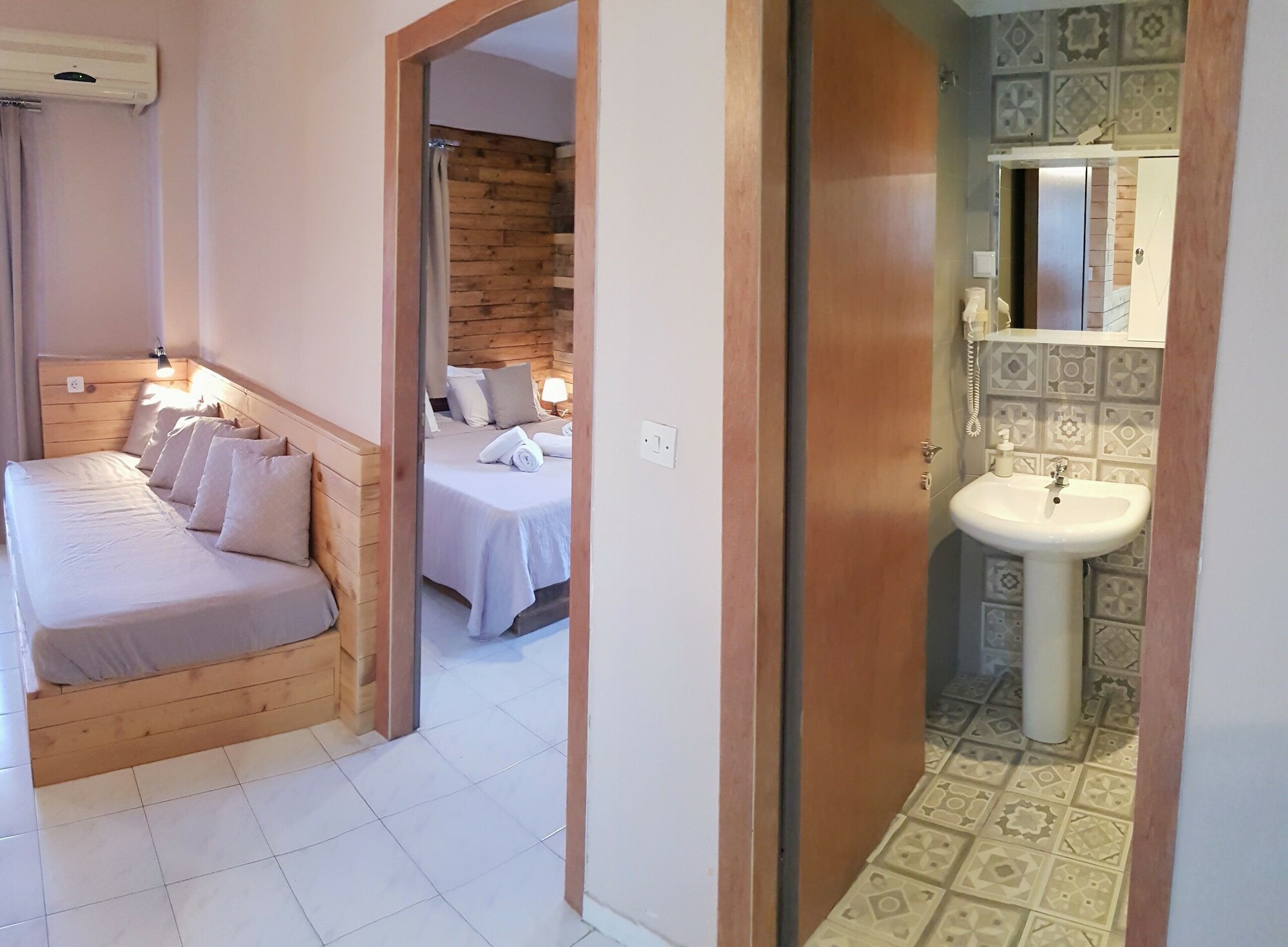 Фото Anemos Hotel