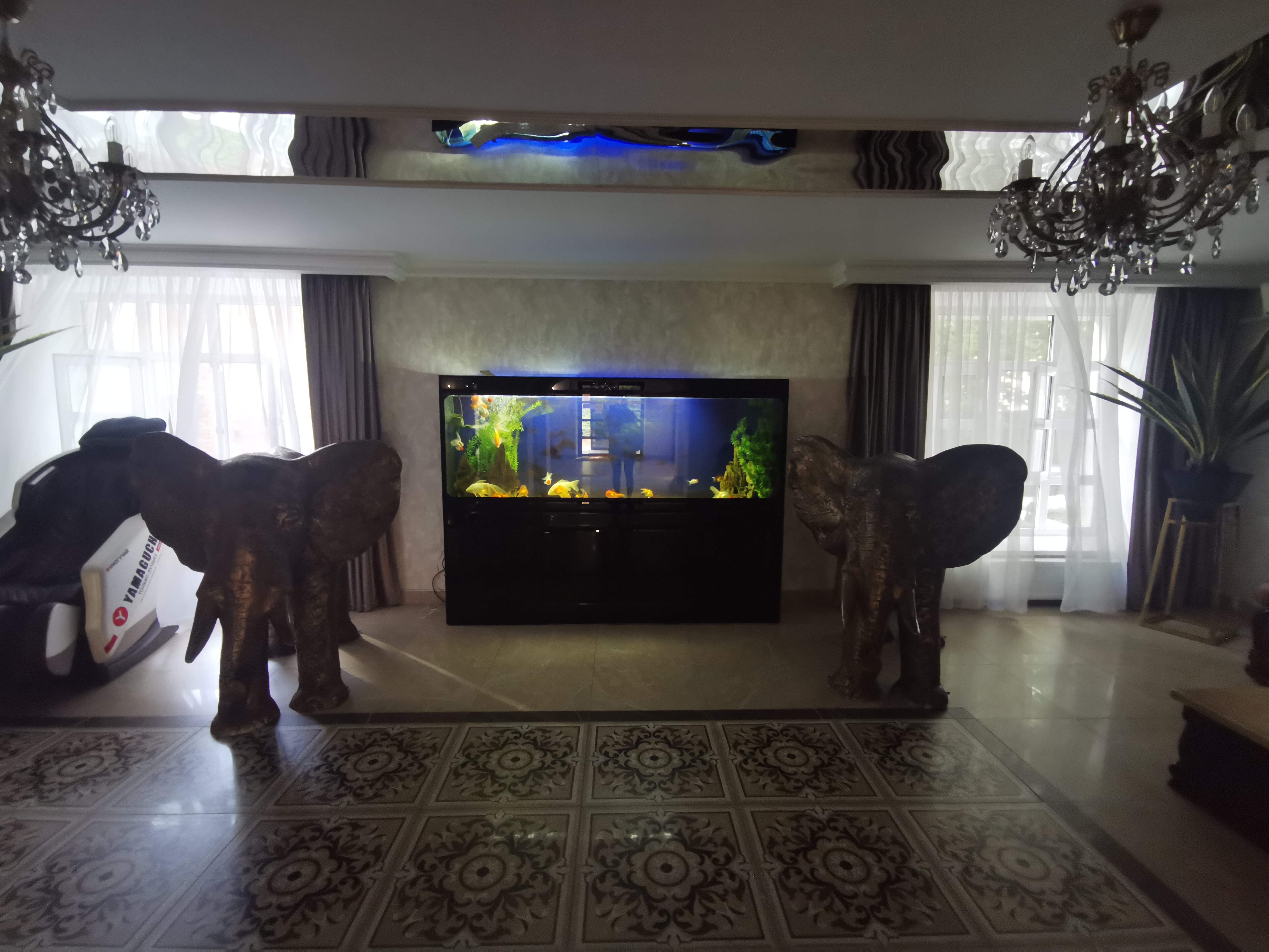 Фото Золотой слон