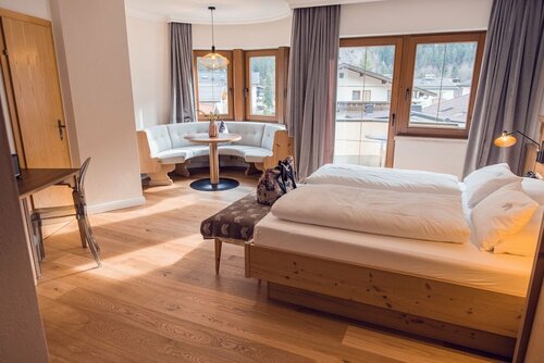 Гостиница Zillertalerhof - Alpine Hideway в Майрхофене