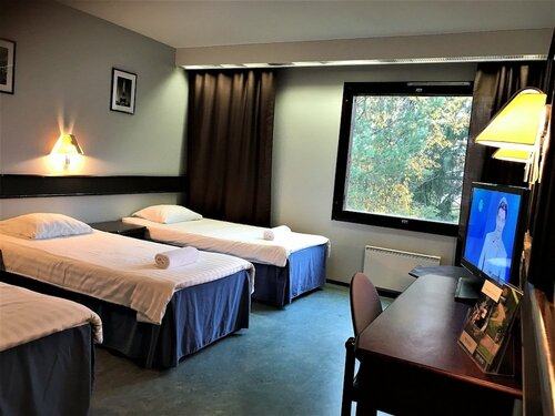 Гостиница Hotel Leikari в Кюменлааксо