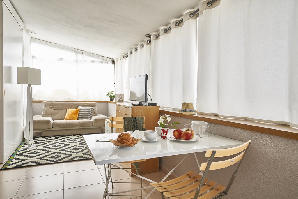 Фото AinB Diagonal Francesc Macia Apartments