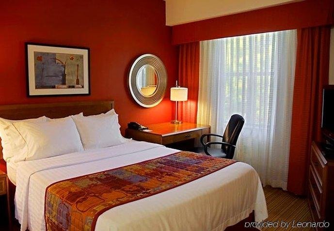 Фото Residence Inn by Marriott Dallas Park Central