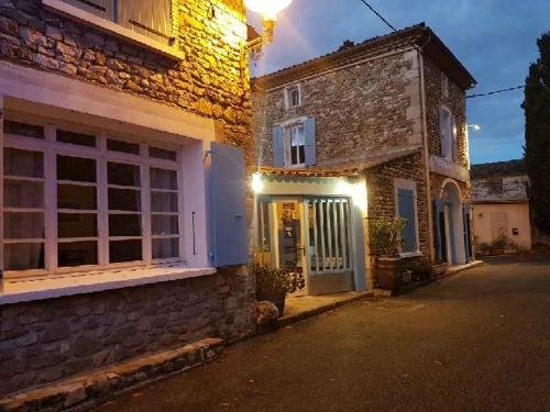 Гостиница Les Voyageurs в Ди