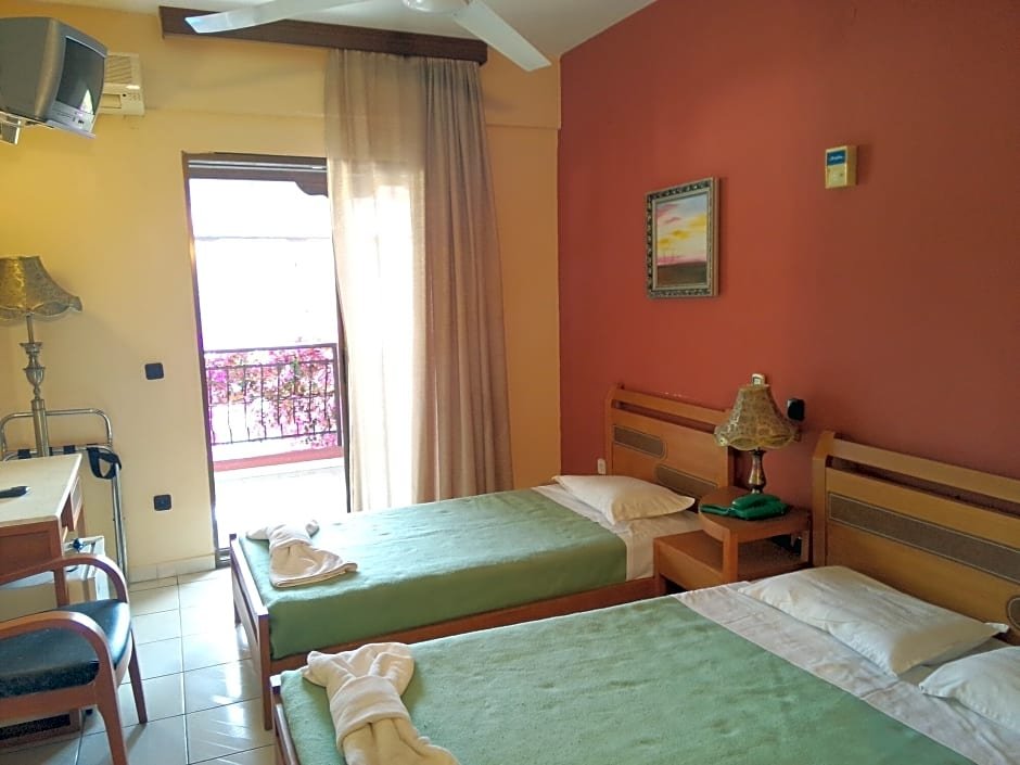 Фото Pelli Hotel