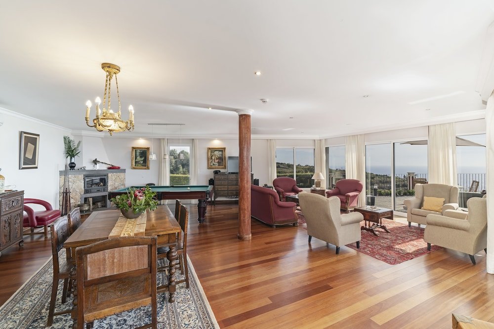 Фото Theo's House