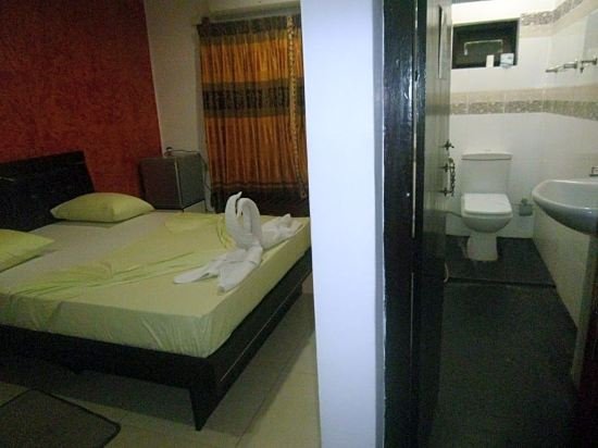 Фото Grand Crown Hotel