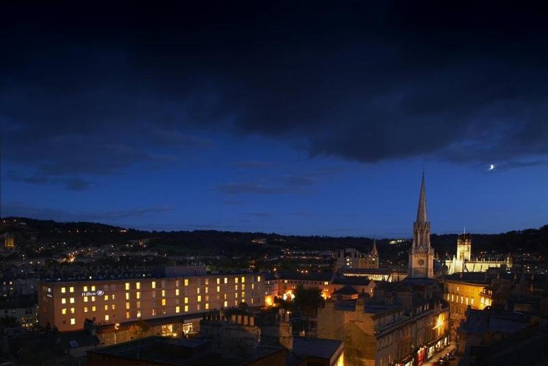 Фото DoubleTree by Hilton Bath