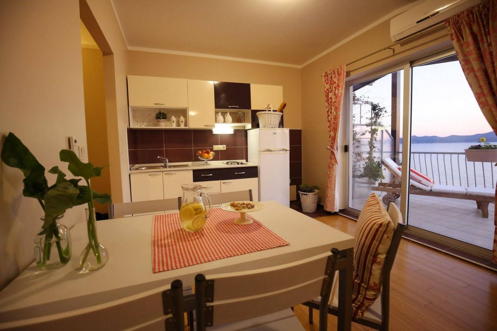 Фото Hotel Delfin