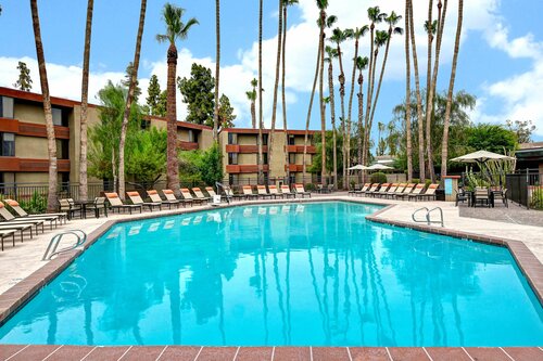 Гостиница DoubleTree by Hilton Hotel Phoenix Tempe в Темпе