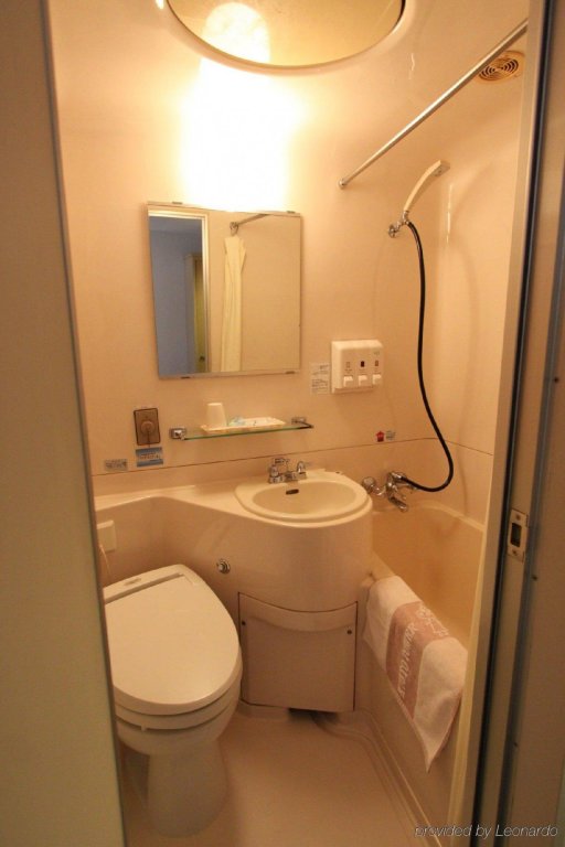 Фото Kyoto Tower Hotel Annex