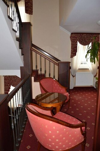 Гостиница Hotel Batory в Лохуве