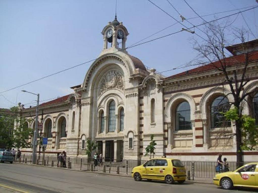 Фото отеля 1