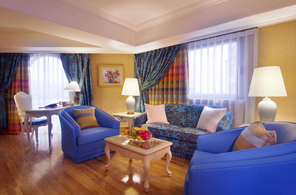 Фото The Riviera Hotel