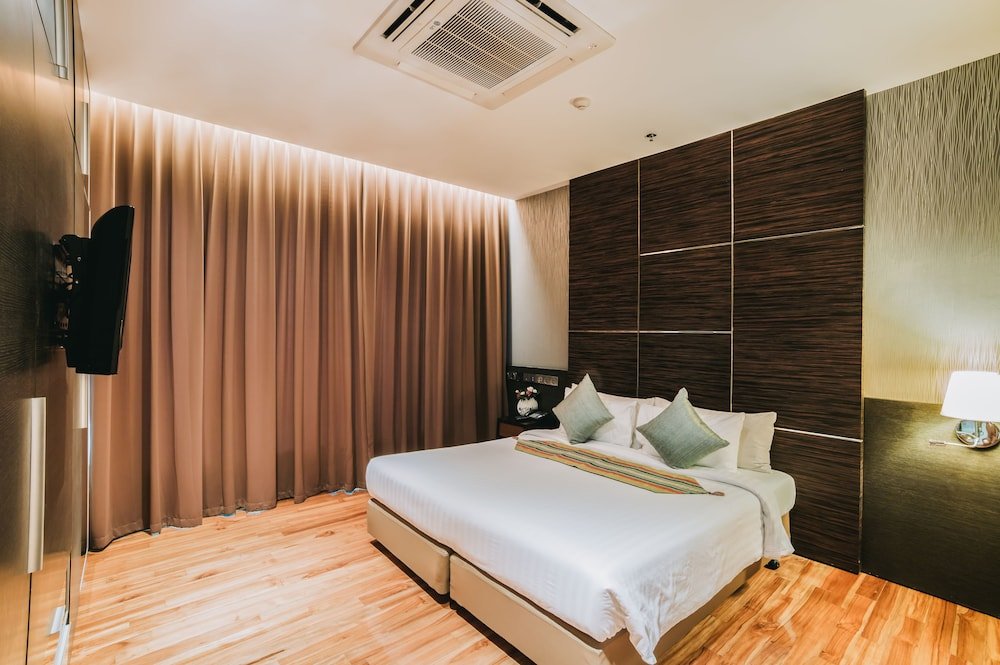 Фото Lumen Bangkok Srinakarin