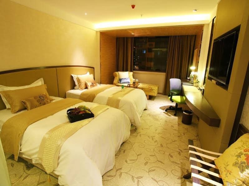 Фото Kaiserdom Hotel Guangzhou Ouzhuang