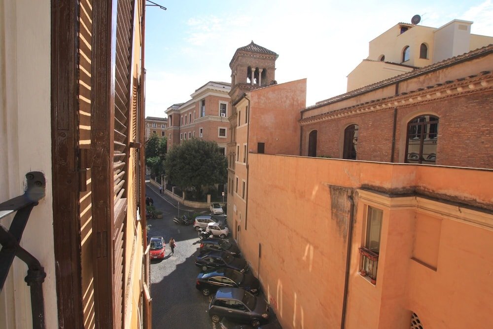 Фото Monticelli Viola