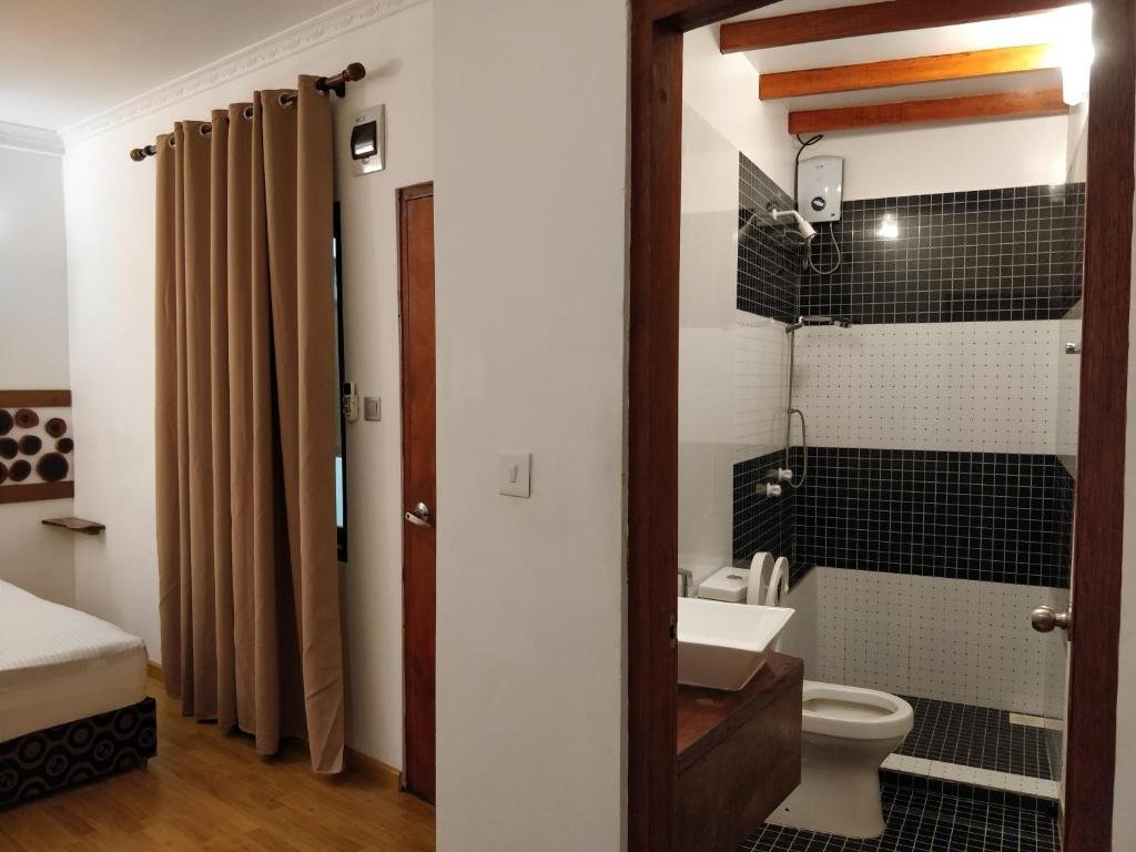 Фото Отель Alkina Lodge