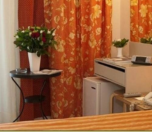 Гостиница The Park Hotel Piraeus в Пирее