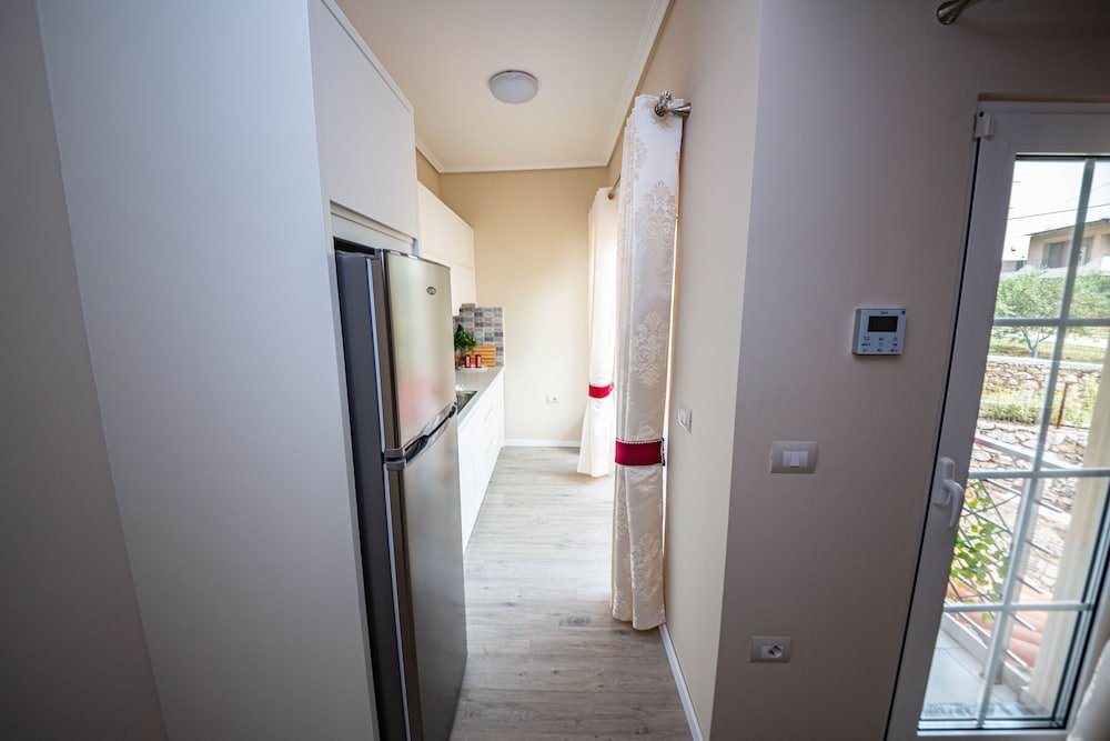 Фото Hotel Villa Qendra