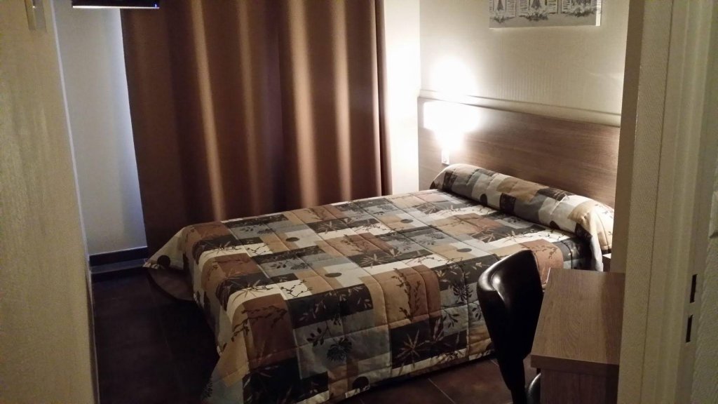 Фото Hotel D'Ainay