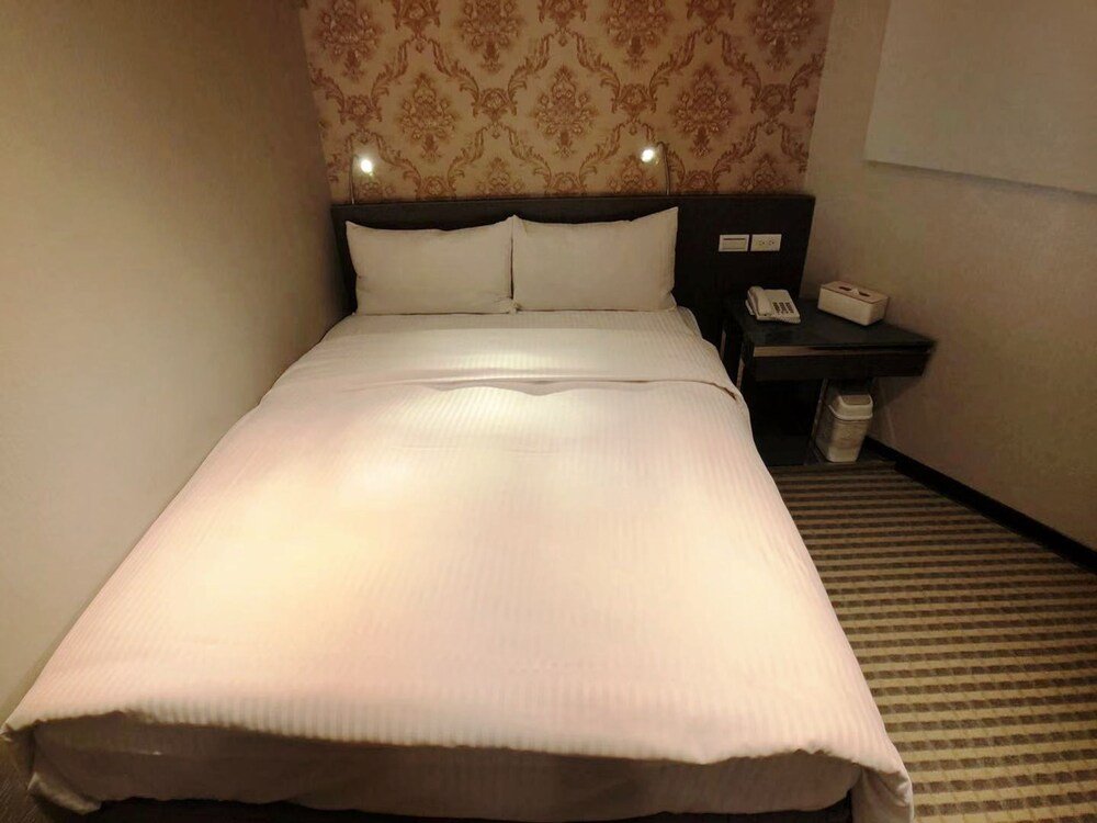 Фото Red 13 apartment