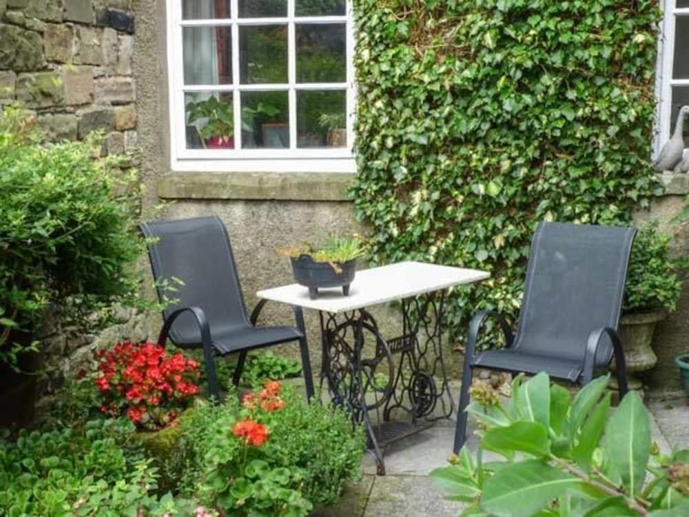 Фото Mill Brow Apartment