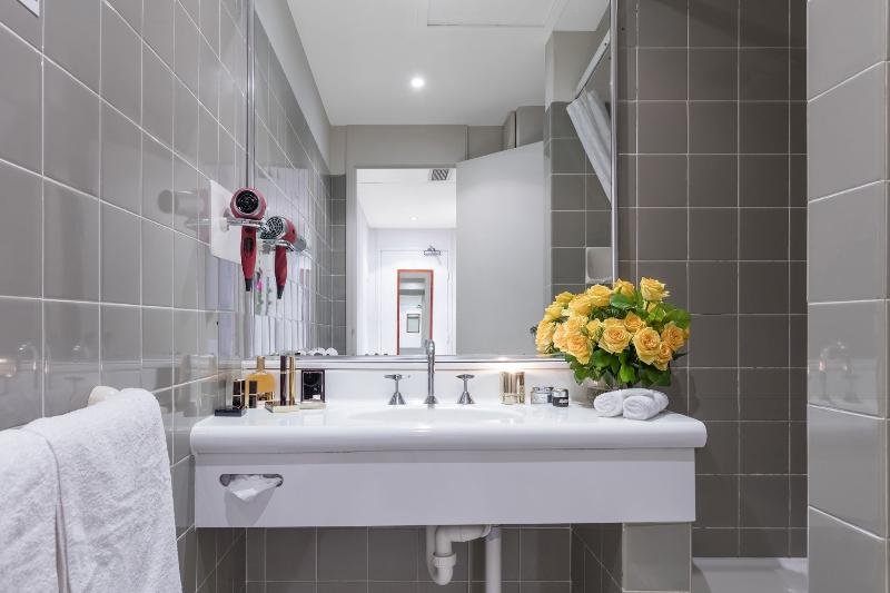 Фото Macleay Hotel