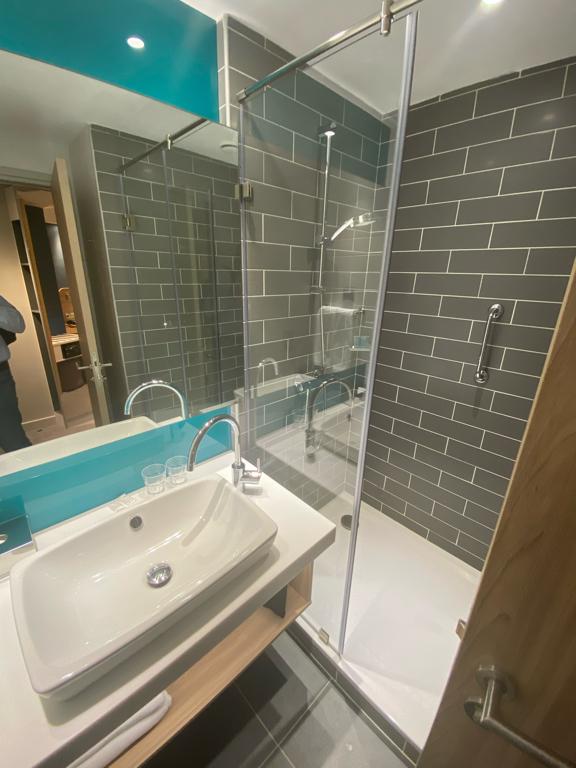 Фото Holiday Inn Almaty