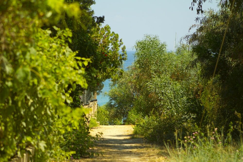 Фото Pyrgaraki Studios and Apartments