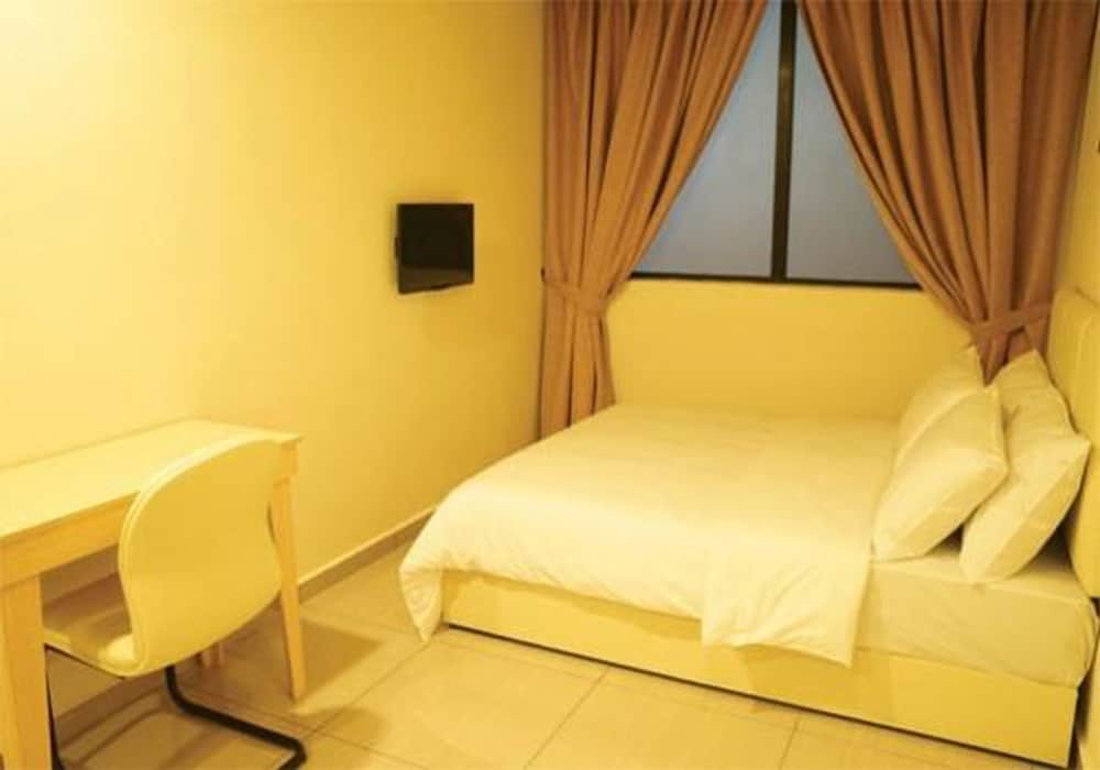 Фото Charisma Hotel