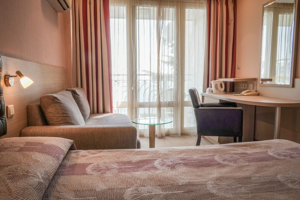 Фото Hotel Sandy Beach - All Inclusive