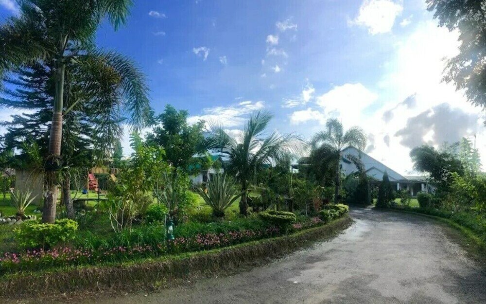 Фото Padmini Resorts