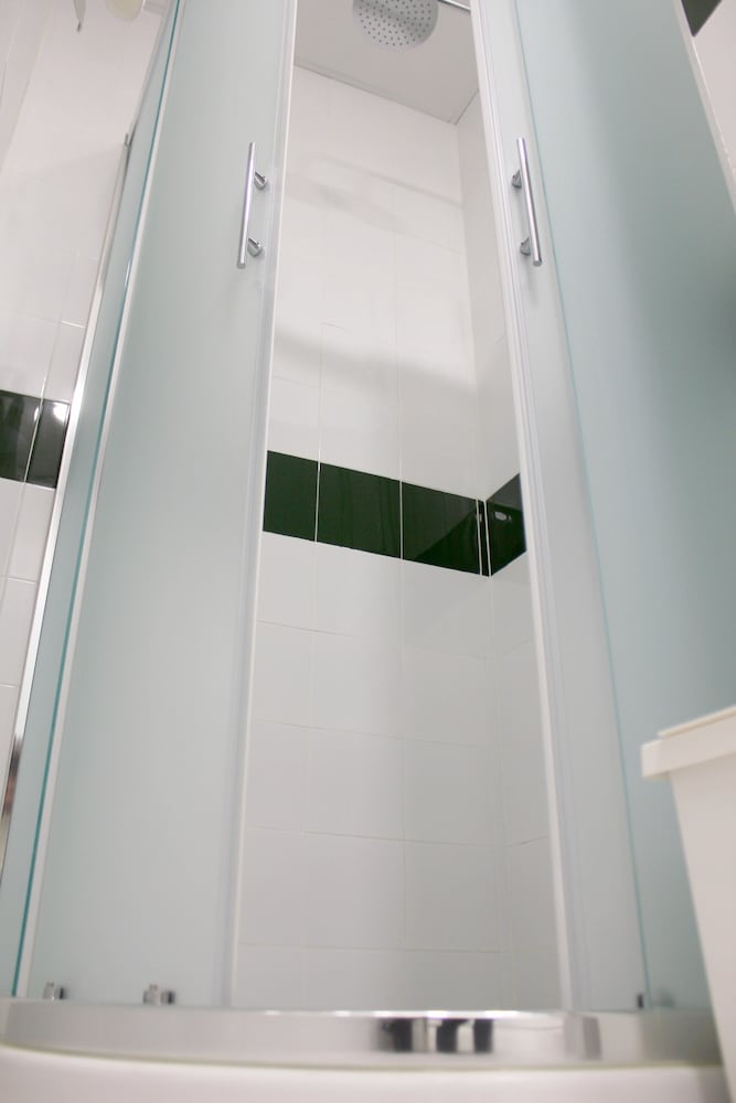 Фото Apartamentos Funway Hostel