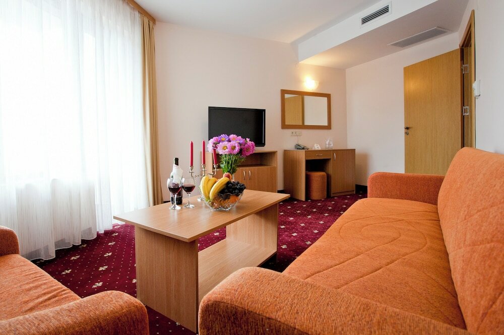 Фото Hotel Coop Rozhen