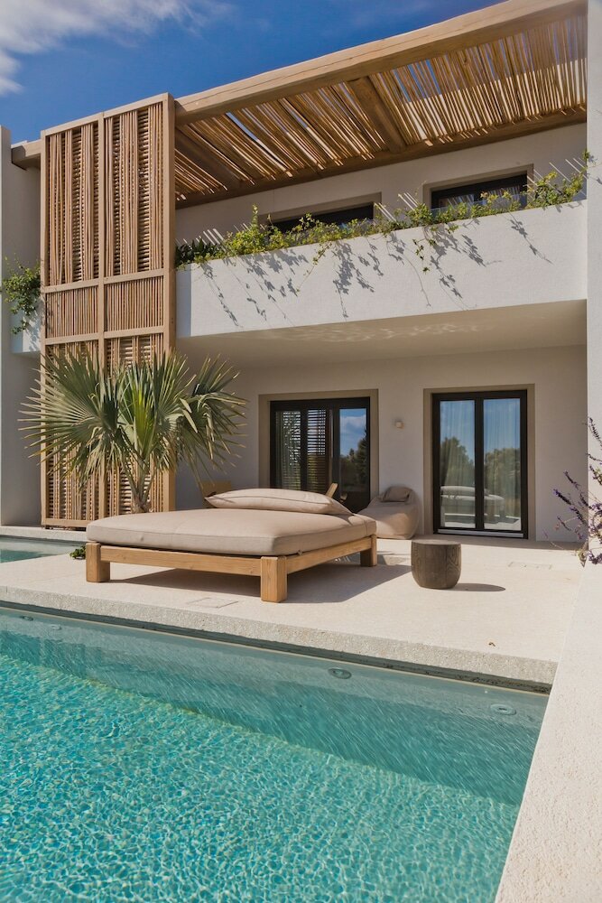 Фото Almi Luxury Rooms