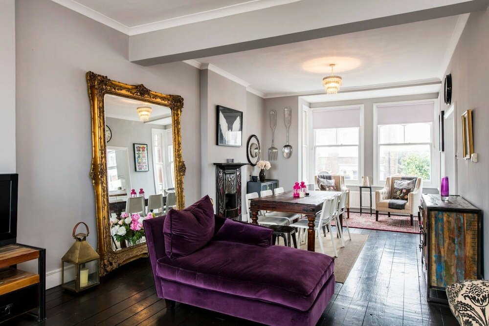 Фото Bright, Stylish 3bed Flat in West Hampstead