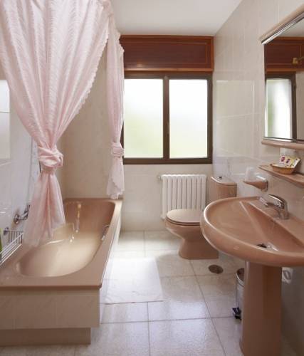 Фото Hotel Linares