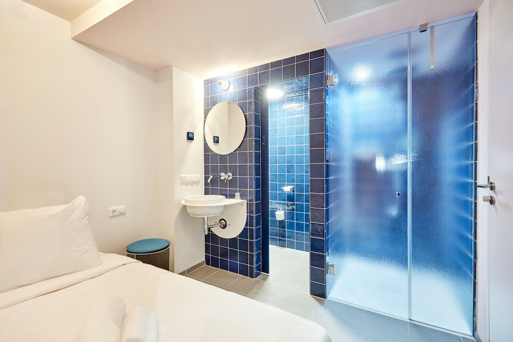 Фото Hotel Not Hotel Rotterdam