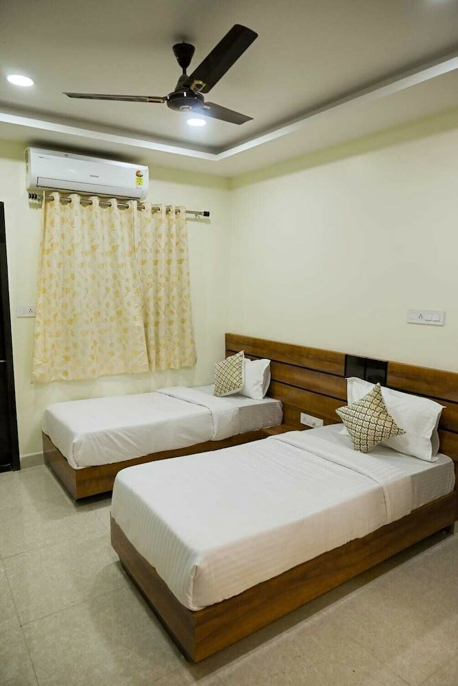 Фото Hotel Golden Bliss