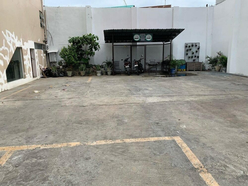 Фото Chiasti Capsule Hostel - Adults Only