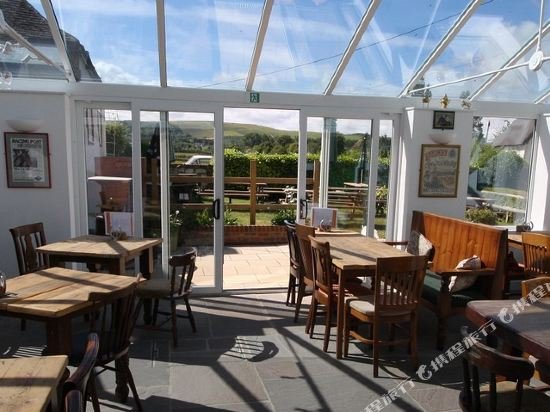 Фото The Fox and Hounds