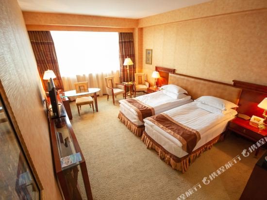 Фото Ramada Plaza by Wyndham Gence