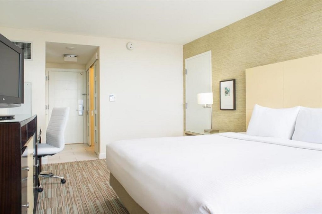 Фото Hilton Fort Lauderdale Marina