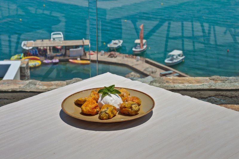 Фото Royal Marmin Bay Boutique & Art Hotel