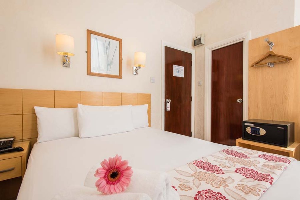 Фото Oliver Plaza